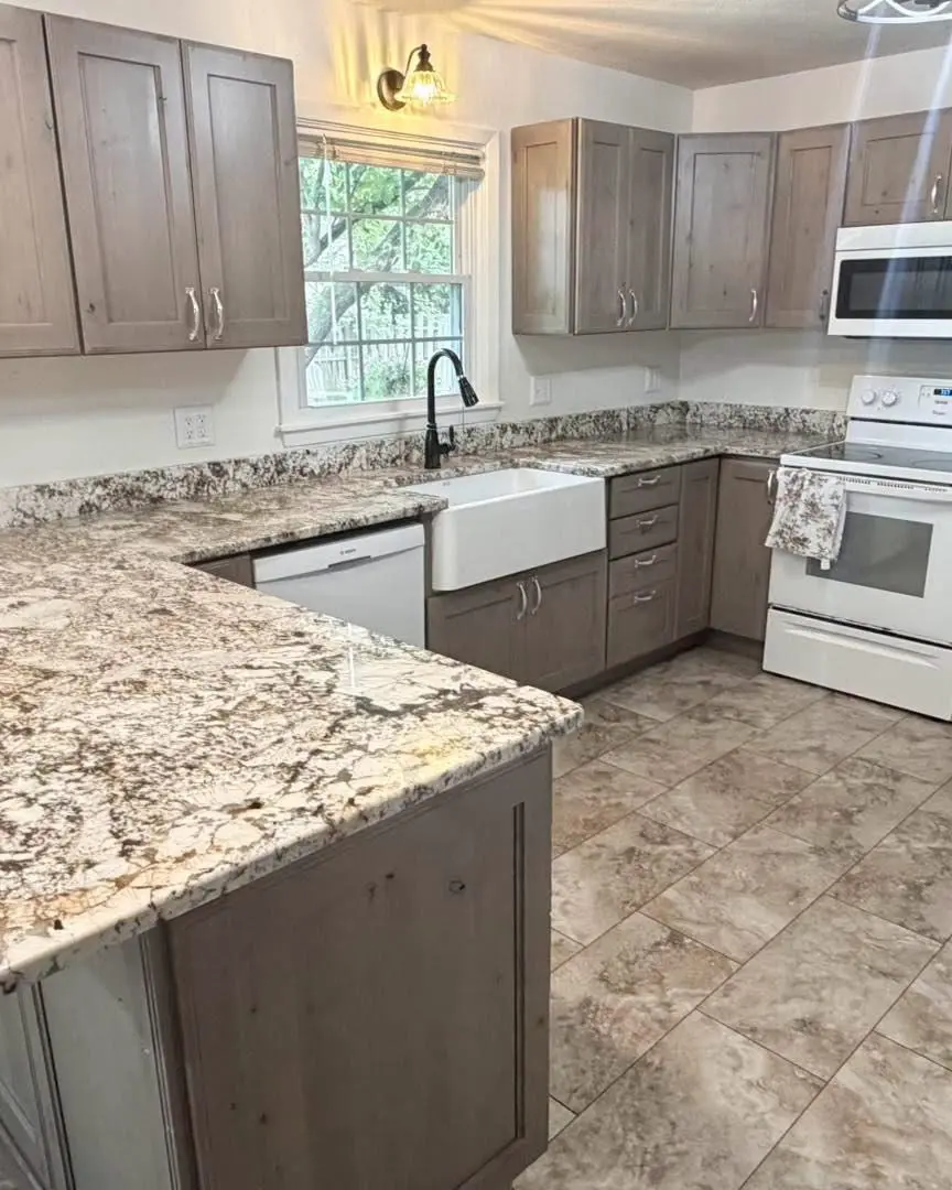 Natural wood lowers and painted upper cabinets